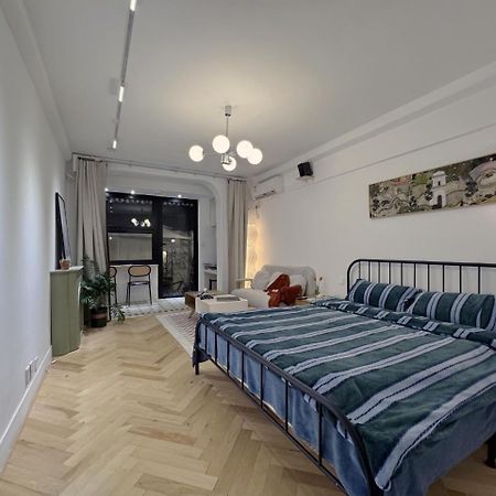 Apartment Near Nanjing Road/ Jing'An Temple/ Renmin Plaza เซี่ยงไฮ้ ภายนอก รูปภาพ