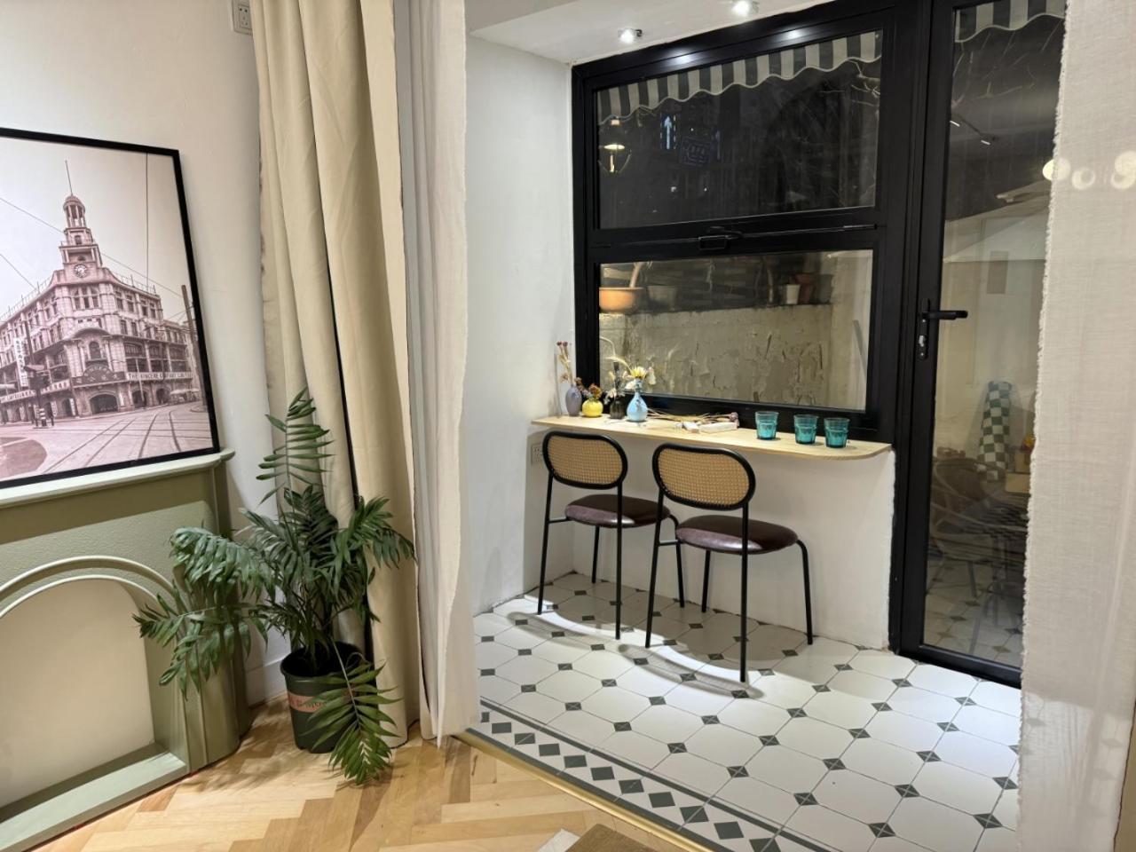 Apartment Near Nanjing Road/ Jing'An Temple/ Renmin Plaza เซี่ยงไฮ้ ภายนอก รูปภาพ